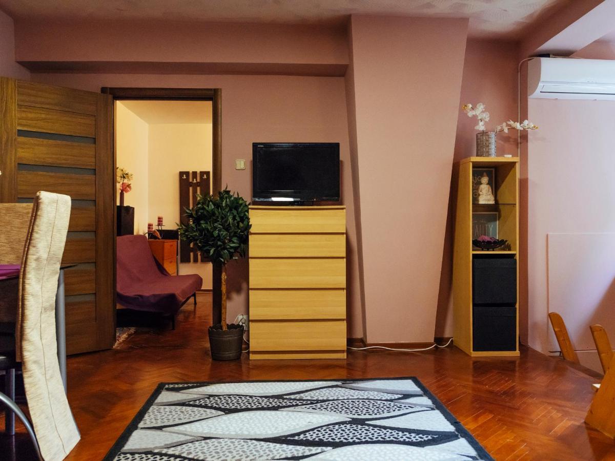 Woody - Cozy And Quiet Place Near Moghioros Park بوخارست المظهر الخارجي الصورة
